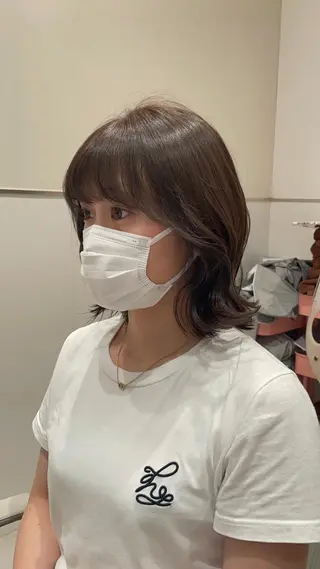 ショート カラー ヘアアレンジ 🤎小顔レイヤー /ベージュ🤎友香のヘアスタイル