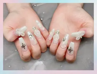 ネイル ラッキーネイルサロン西川口東口店所属・山田 由奈のネイルデザイン