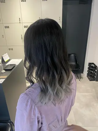 ミディアム カラー ブリーチ👩🦳/ ✂︎MANAMIのヘアスタイル