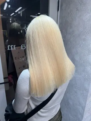 セミロング カラー 【ときめき屋さん🎀 ハイトーン大和🎀】のヘアスタイル