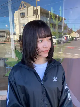 セミロング カラー 似合わせレイヤー/ Wカラー🧸こころのヘアスタイル