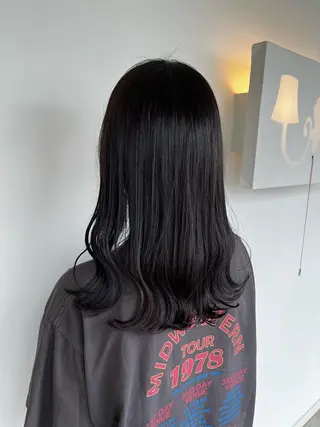 ミディアム おせ ちさとのヘアスタイル