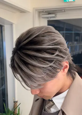 ミディアム カラー パーマ ヘアアレンジ メンズ メンズバレイヤージュ 🌫ハイライトのヘアスタイル