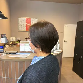 ショート rina/ レディースカットのヘアスタイル