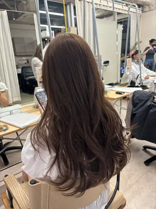 セミロング 段野吾颯 ／ベージュカラーのヘアスタイル