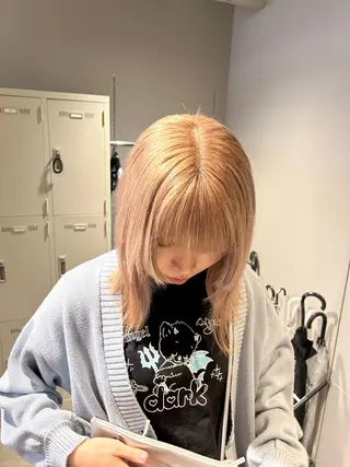 カラー 透明感ベージュ🤎 ナチュラルレイヤーのヘアスタイル