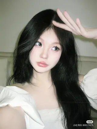 ロング カラー 韓国レイヤー&ピンク 艶髪🩶maikoのヘアスタイル
