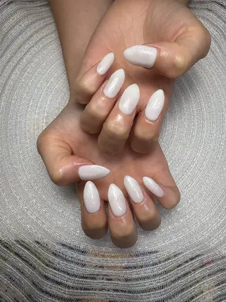 ネイル HAILEY nail saronのネイルデザイン