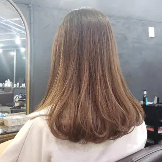 ミディアム カラー 柴田 えいじのヘアスタイル