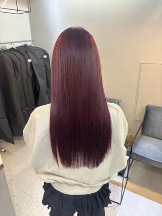 ロング カラー momo/レイヤー /デザインカラーのヘアスタイル