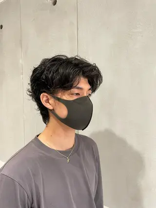 パーマ メンズ オリーブ カラー✨有坂映哉のヘアスタイル