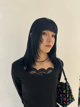 ミディアム 黒染め落とし ムラ修正　ハイトーンのヘアスタイル