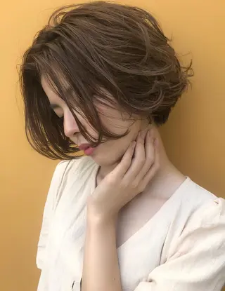 ショート ＦＵＮＩＣ ファニックのヘアスタイル