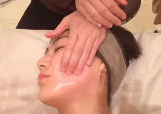 ALMOND yukinaのエステ・リラクイメージ