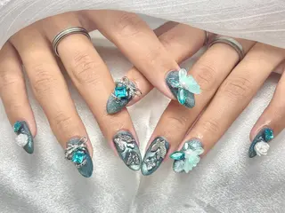 ネイル 夏 目のネイルデザイン