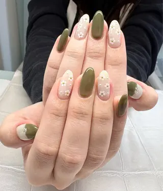 ネイル de mon coeur所属・岩本 祐子のネイルデザイン