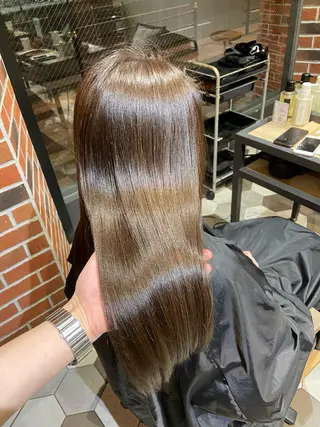 ロング 髪質改善、縮毛矯正 酸性縮毛矯正のヘアスタイル