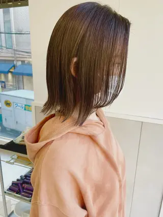 ミディアム カラー 齋藤 咲のヘアスタイル