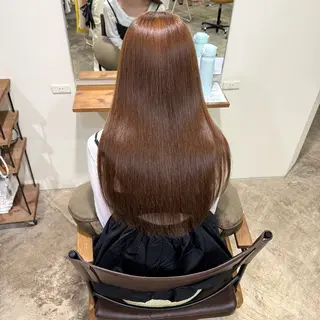 ロング カラー 西脇 琉香のヘアスタイル