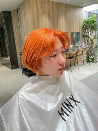 ショート カラー ハイトーンカラー/ ダブルカラー/EMIのヘアスタイル