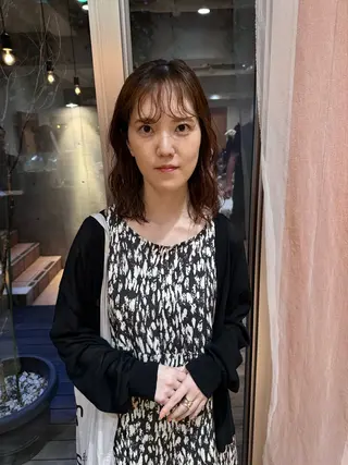 ミディアム パーマ 大橋 芽衣のヘアスタイル