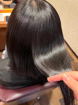 ミディアム よしだ しおりのヘアスタイル