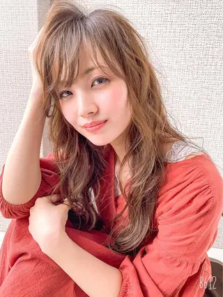 ロング ERIKO Tのヘアスタイル