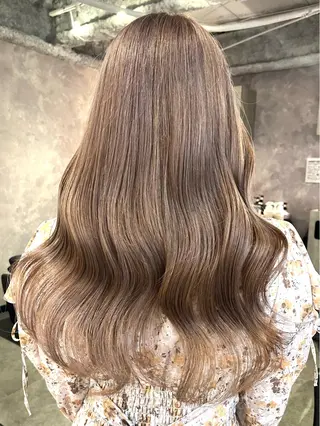 ロング カラー 🤍あみ🤍暗髪オリ ーブ特化🌿髪質改善のヘアスタイル