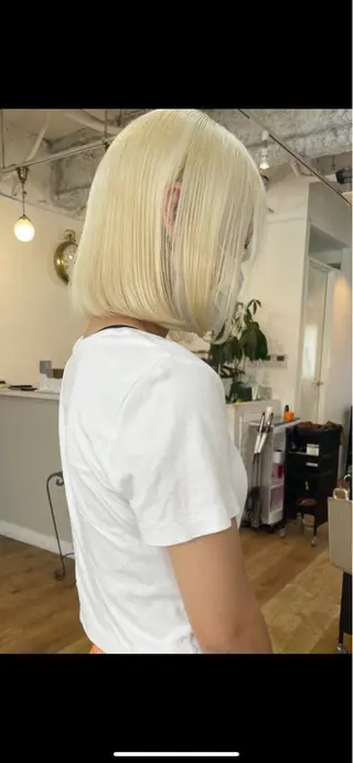 ショート 水原　悠吾 ELISS　ブリーチのヘアスタイル