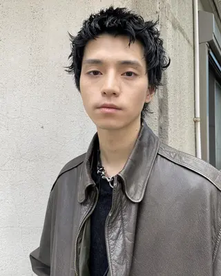 メンズ パーマ ショート CEINE OURのヘアスタイル