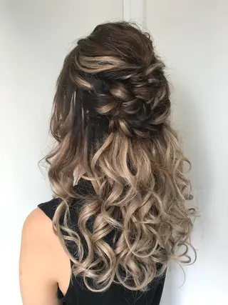 ロング カラー ヘアアレンジ WEST OLAND 安藤のヘアスタイル