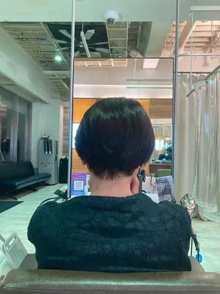 ショート カラー Plaatje🤍 はるか🕊のヘアスタイル