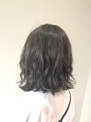 ミディアム カラー OJIMA YUKAのヘアスタイル