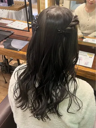 ヘアアレンジ ᴛᴏᴍᴏᴋᴀ / ᴄʜᴇʀɪのヘアスタイル