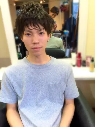 ショート ミディアム カラー パーマ ヘアアレンジ メンズ 成松 勇治のヘアスタイル