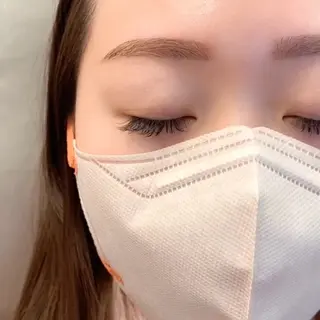 アイブロウ ʏᴜɴᴀ ナチュ盛れᵉʸᵉ♥︎のマツエク・マツパデザイン