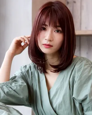 セミロング カラー 熊谷 はつなのヘアスタイル