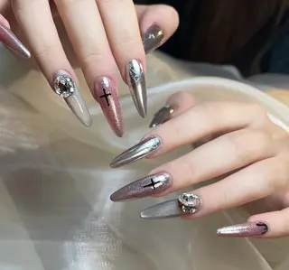 ネイル Pure&Rich Nailのネイルデザイン