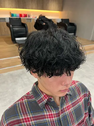 ショート パーマ メンズ 波巻きスパイラル🌀 新潟/万代/山下優のヘアスタイル