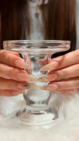 ネイル アイブロウ,ネイル /momoの眉毛・アイブロウイメージ