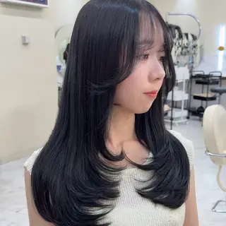 ロング カラー CHAINON CENTREのヘアスタイル