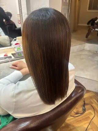 セミロング 酸性ストレート✨ 艶カラー✨谷口倭子のヘアスタイル