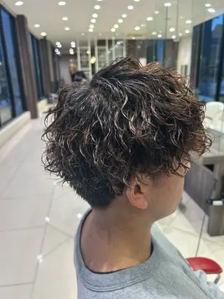 ショート パーマ メンズ メンズ専門 米山諒✂️のヘアスタイル