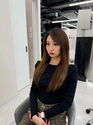 ロング エクステ×レイヤー 黎也のヘアスタイル