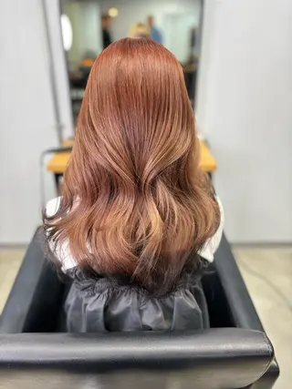 ロング カラー かの／GiseL／ ハイトーン／ブリーチのヘアスタイル