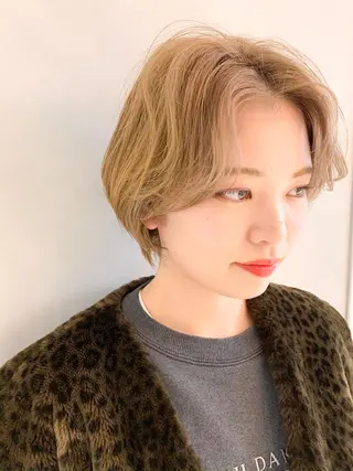 ショート カラー ハイトーン特化サロン 代表　中谷蓮のヘアスタイル