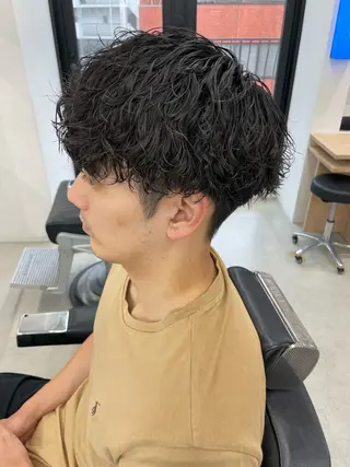 ショート カラー パーマ ヘアアレンジ メンズ 亀井隆汰/メンズ専門 パーマ特化美容師のヘアスタイル
