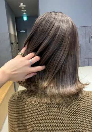 ミディアム yui .のヘアスタイル