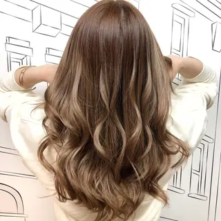 ロング カラー TOMOKA 艶髪/透明感カラーのヘアスタイル
