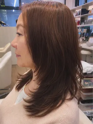 セミロング jouir武蔵村山所属・matsuura keisukeのヘアスタイル